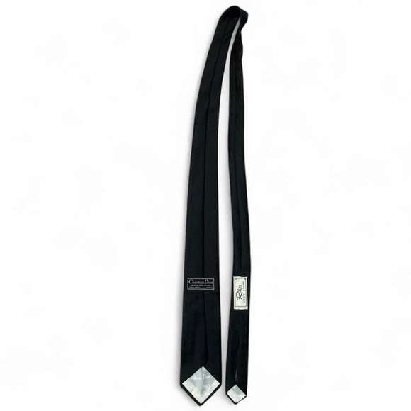 🔥 Dior Tie 🔥 - Picture 2 of 4